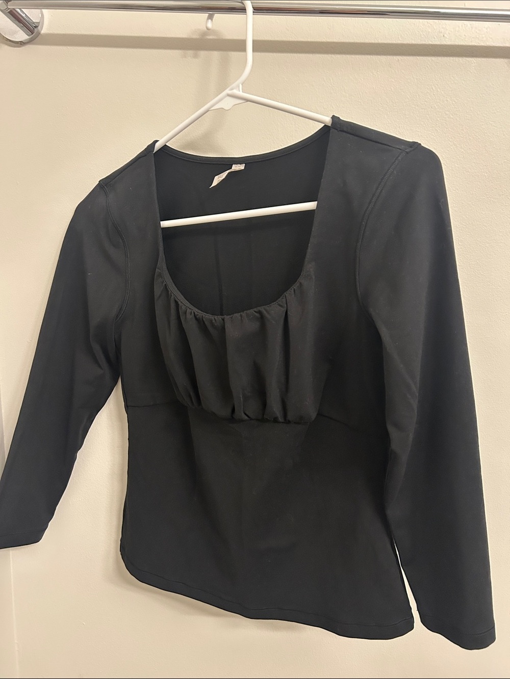 Athleta Black Long-Sleeve Scoop Neck Top with Gathered Bust